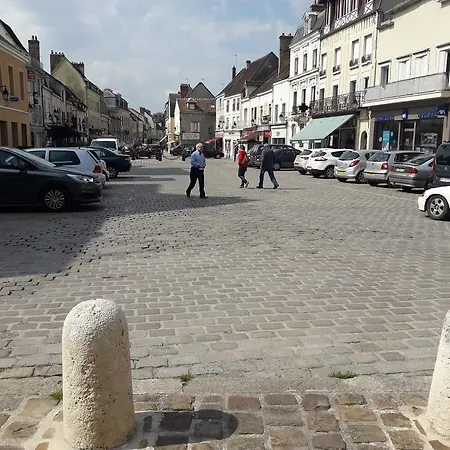 Cathy Blue 3* Provins